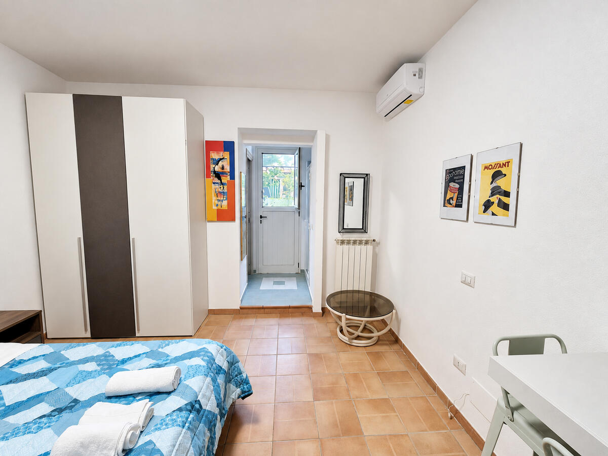 Standard Room · ingresso e dettagli Standard Room · ingresso e dettagli